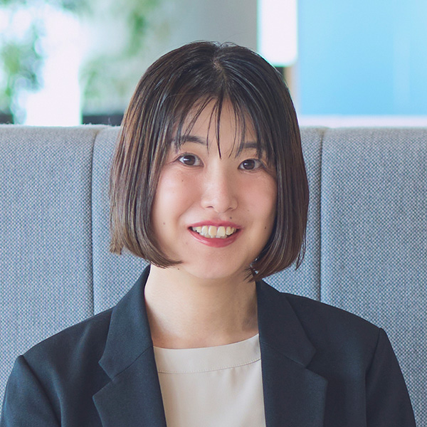 三宅 秀香