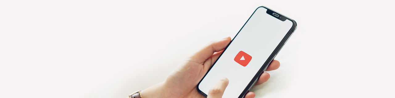 YouTubeをAI講座を見る